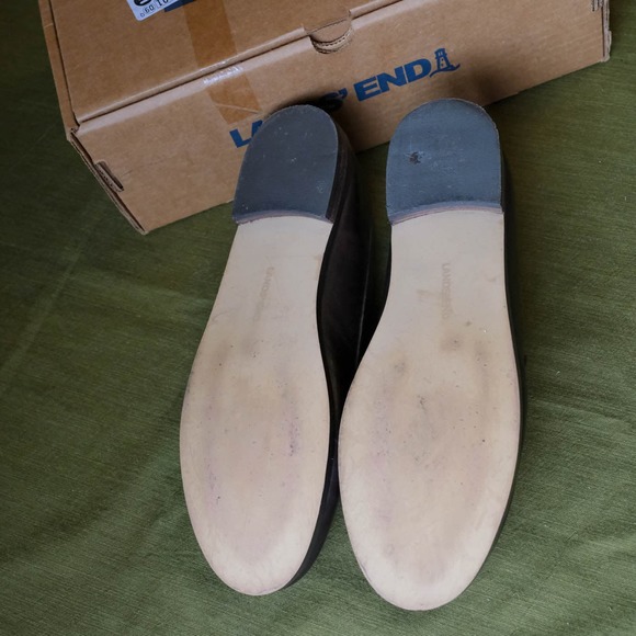 Lands End Classic Penny Loafers Brown 9.5 B -  Worn Once - Picture 8 of 8